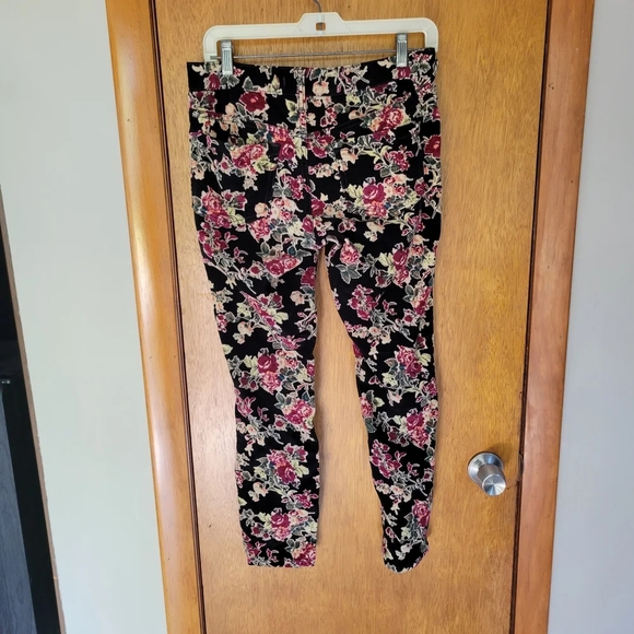 Free People Floral Corduroy Skinny Pants Boho Fall Black Red Cream 28 - Picture 4 of 4